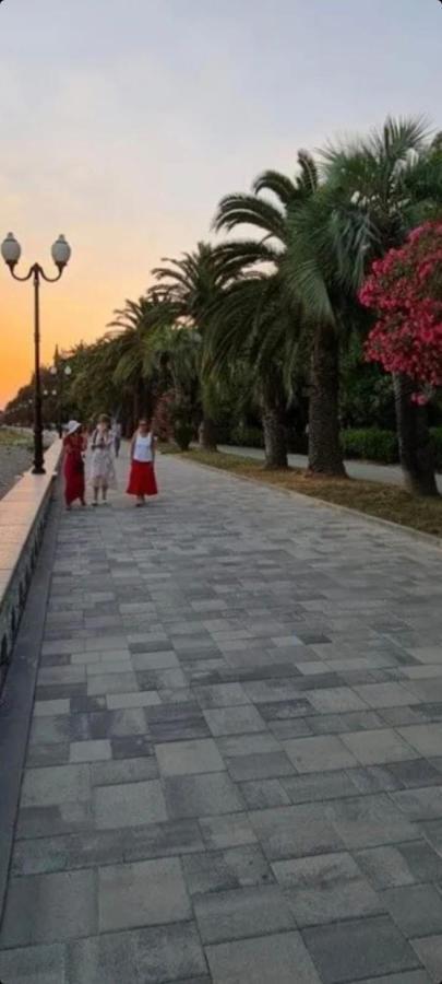 Белый Лотос Gagra Exterior foto